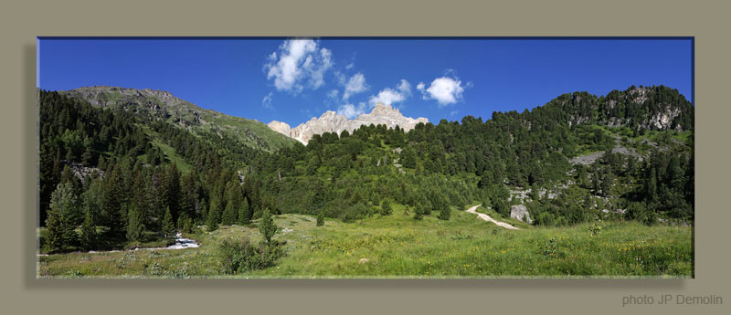 PANO EN ALLANT AU REFUGE DU SAUT HR